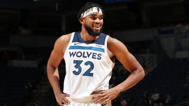 新疆男篮的 新疆男篮的